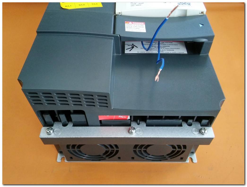 SCHNEİDER ATV71HD15N4Z ATV71HD15N4 15 KW ATV71 KONTROL KARTI