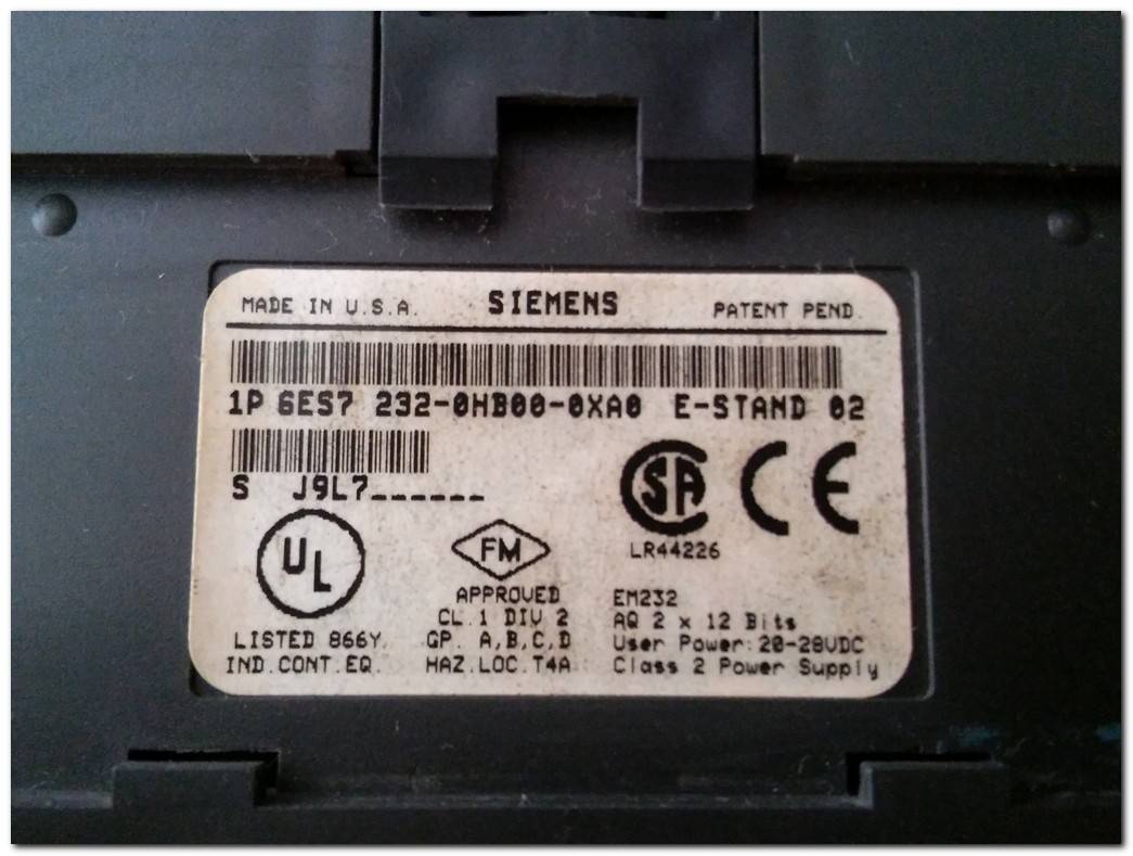 SIEMENS 6ES7 232-0HB00-0XA0 6ES7 232-0HB00-0XA0 EM232 ANALOG OUTPUT MODULE PLC
