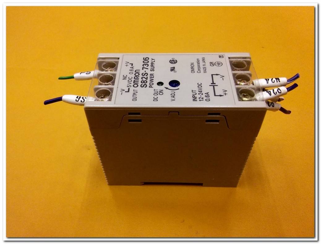 OMRON S82S-7305 POWER SUPPLY GÜÇ KAYNAĞI