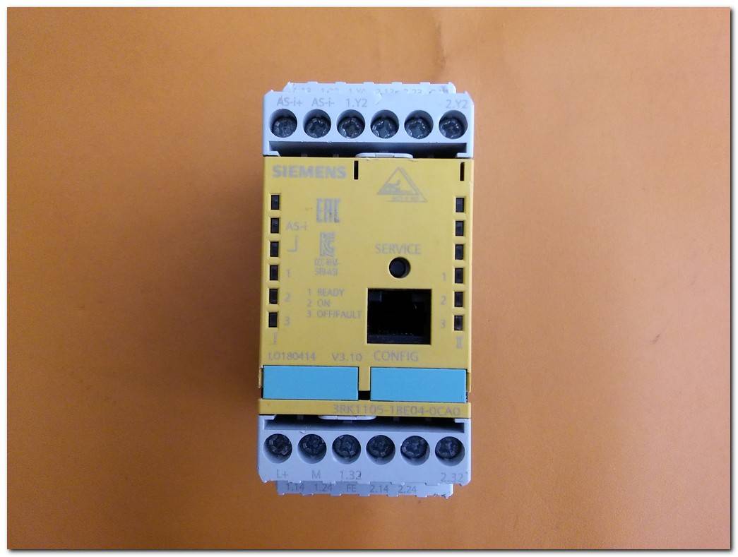 SIEMENS 3RK1105-1BE04-0CA0 ASISAFE BASİS SAFETY MONİTOR GÜVENLİK MONİTÖRÜ