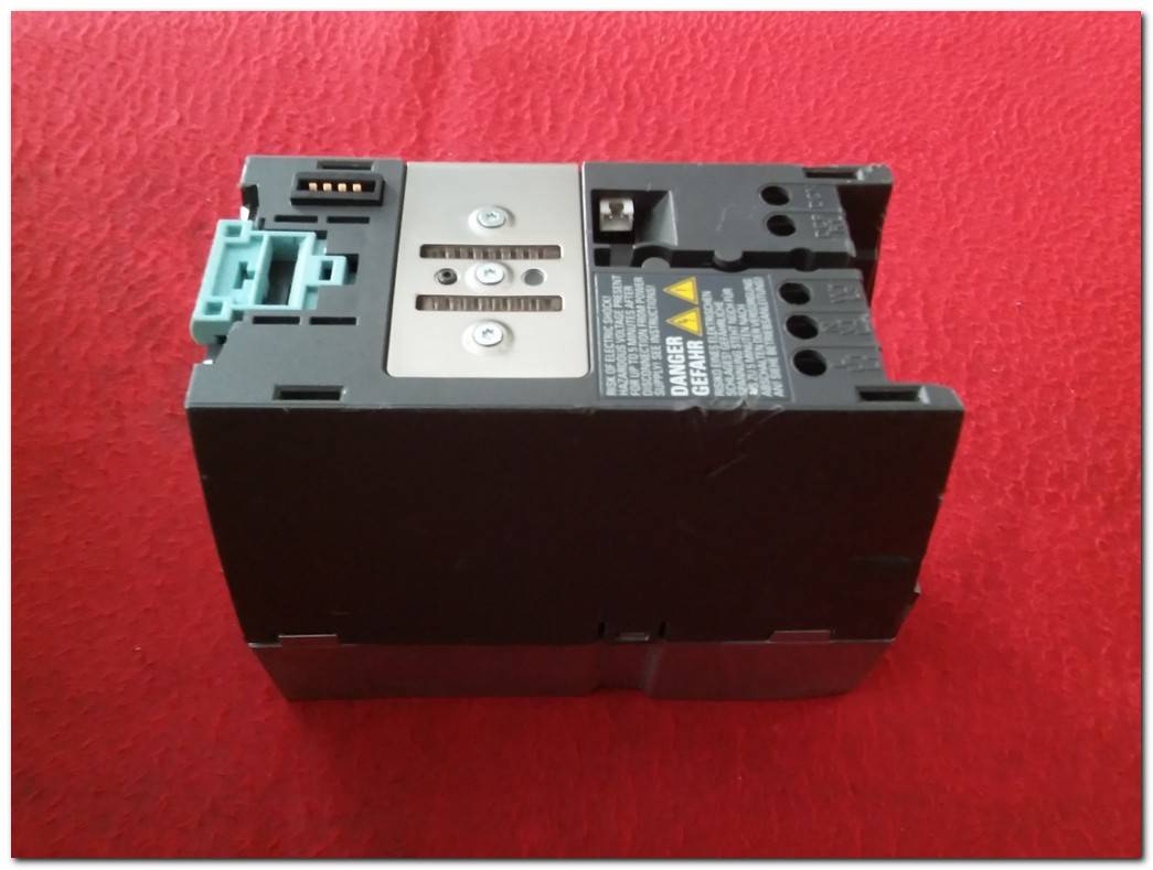 SIEMENS 6SL3224-0BE21-1UA0 SINAMICS POWER  MODULE 240 1,1KW PM240 
