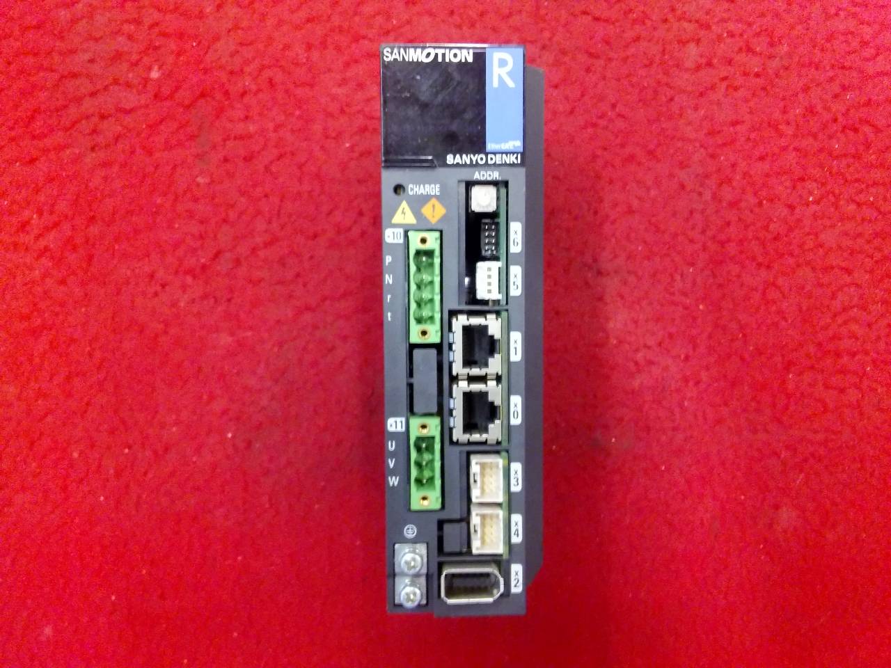 SANMOTION SANYO DENKİ RS2W03A0KL10XXXXC41 5,2A 0-326V SERVO SÜRÜCÜ
