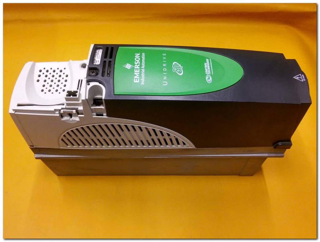 EMERSON SP1405 SP 1405 UNIDRIVE 3KW-4KW SÜRÜCÜ 3 KW - 4 KW INVERTER CONTROL TECHNIQUES
