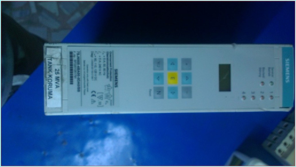 SIEMENS 7SJ6005-4BA00-0DA0/BB ZAMANLI AŞIRI AKIM KORUMA