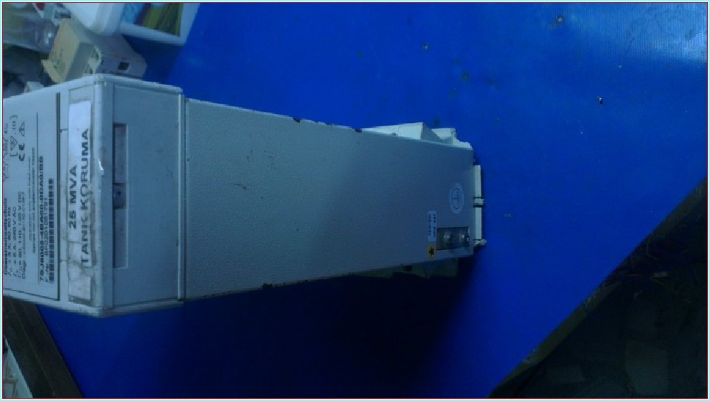 SIEMENS 7SJ6005-4BA00-0DA0/BB ZAMANLI AŞIRI AKIM KORUMA