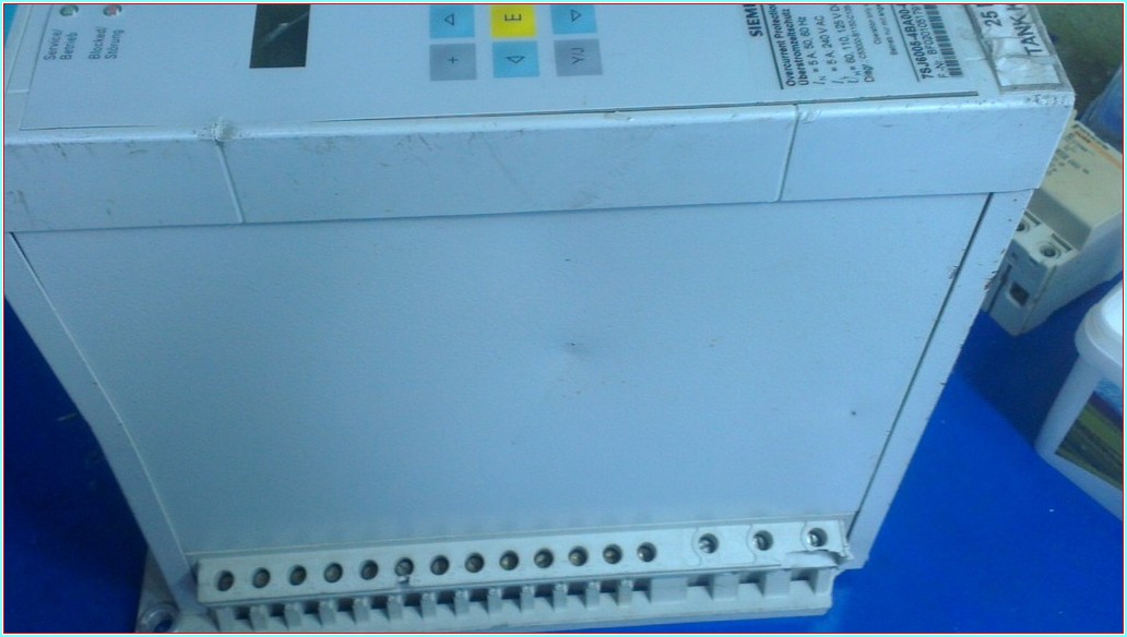 SIEMENS 7SJ6005-4BA00-0DA0/BB ZAMANLI AŞIRI AKIM KORUMA