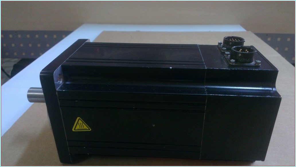 PARKER MPM1141 2156 1,6KW 8,7A SERVO MOTOR