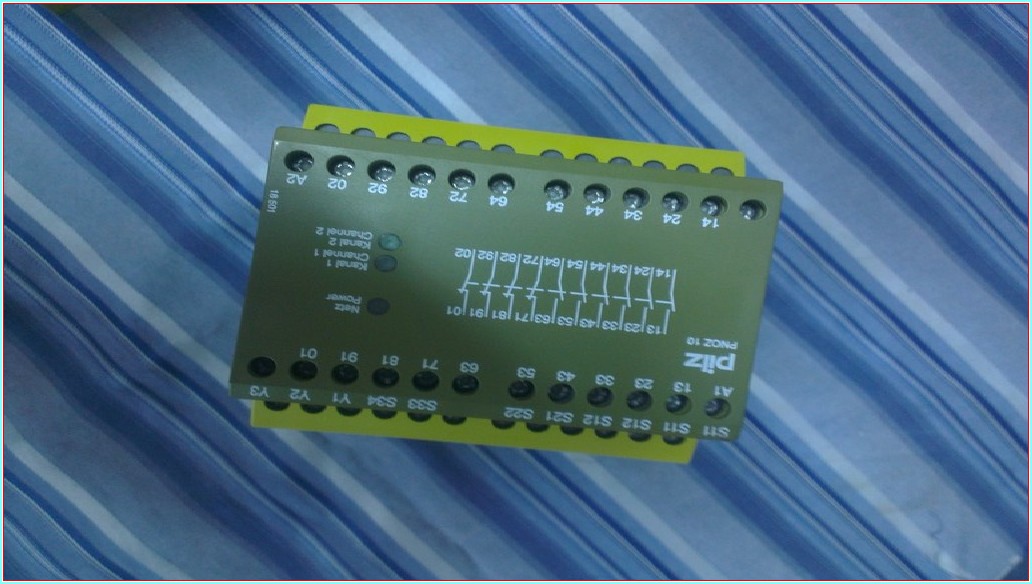 PİLZ PNOZ 10 24VDC SIFIR KUTULU EMNİYET RÖLESİ