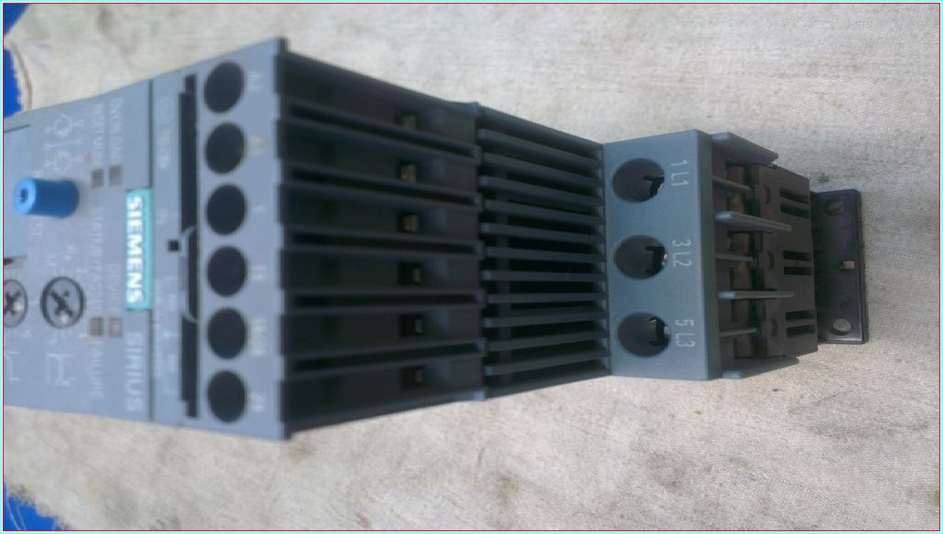 SIEMENS 3RW4026-1BB04 11KW 25,3A YUMUŞAK YOL VERME KONTAK 24V SOFTSTARTER