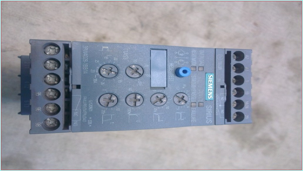 SIEMENS 3RW4026-1BB14 11KW KONTAK BOBİNİ 220V YUMUŞAK YOL VERME SOFTSTARTER