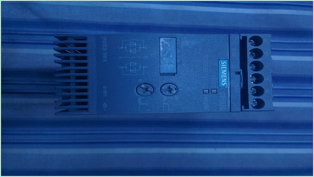 SIEMENS 3RW3027-1BB14 15KW 32,2A SIFIR YUMUŞAK YOL VERME SOFSTARTER