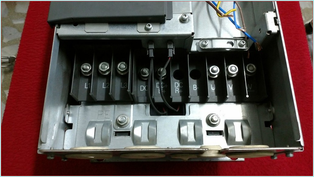 SIEMENS 6SE6430-2UD33-7EA0 6SE6430-2UD33-0DA0 MICROMASTER 430 37 KW 75A SÜRÜCÜ