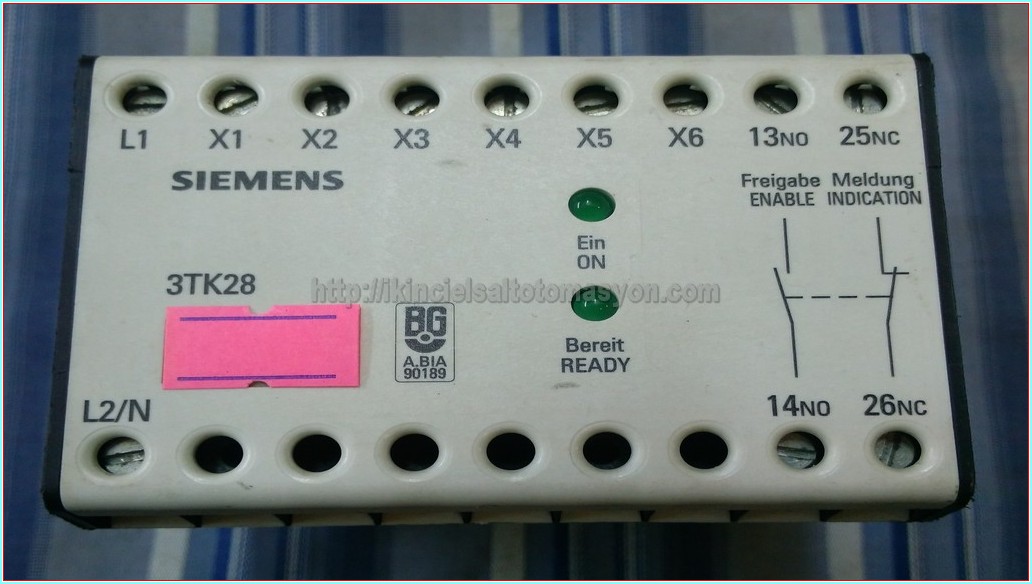 SIEMENS 3TK2802-0AC2 EMNİYET RÖLESİ