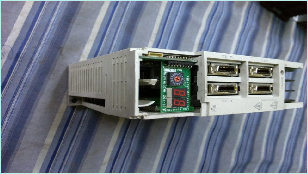 MITSUBISHI MR-J2S-20B-EB 2000W SERVO SÜRÜCÜ