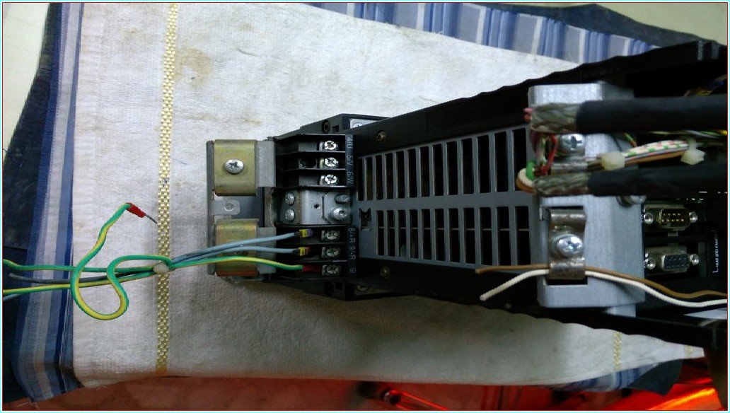 SEW EURODRIVE MDS60A0055-5A3-4-00 8,7KVA 12,5A SÜRÜCÜ