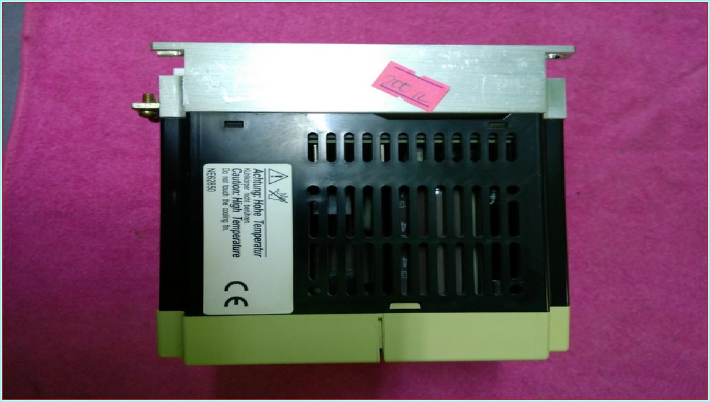 MOELLER DF51-322-075 0,75KW 4A SÜRÜCÜ INVERTER