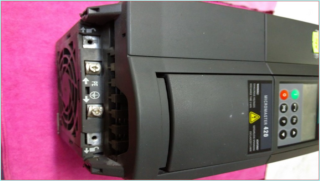 SIEMENS 6SE6420-2UC22-2BA1 2,2 KW SÜRÜCÜ