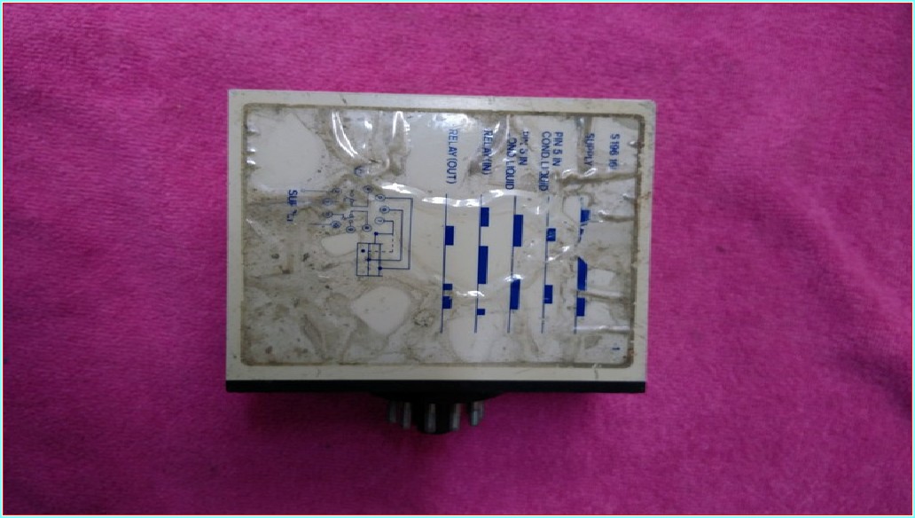 CARLO GAVAZZI S 196166 024 ÇOK FONKSİYONLU PROGRAMLANABİLİR KUVRS ZAMANLAYICI