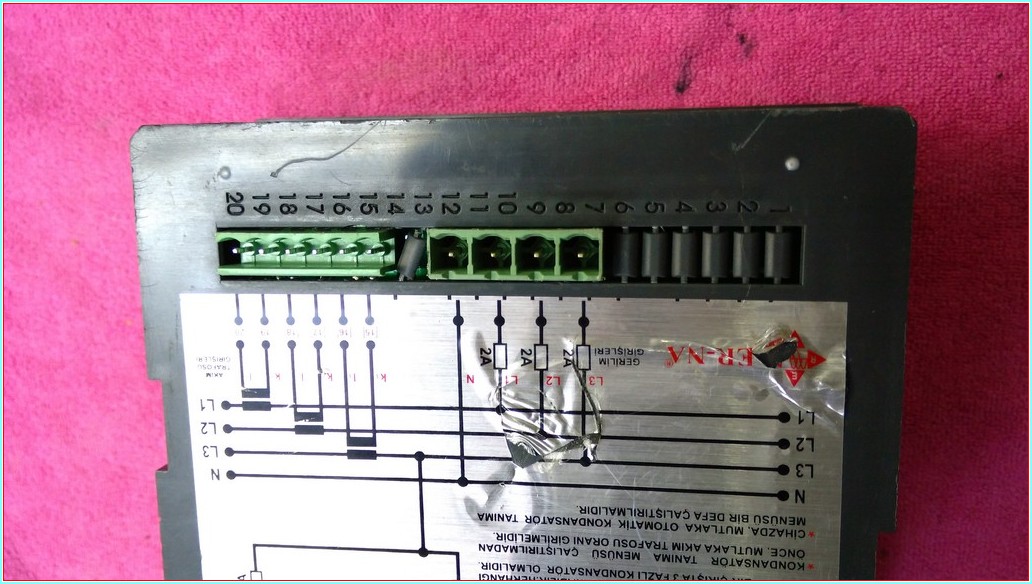 ERNA ERA-12 COMBI REAKTİF GÜÇ KONTROL RÖLESİ