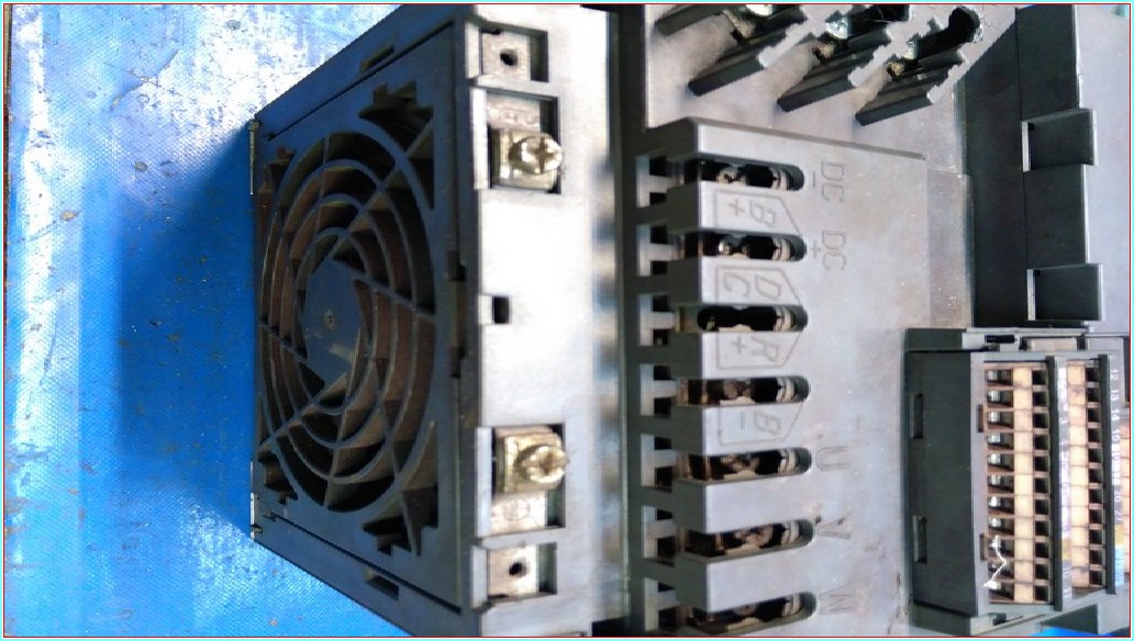 SIEMENS MICROMASTER 440 6SE6440-2UD25-5CA1 7,5KW SÜRÜCÜ