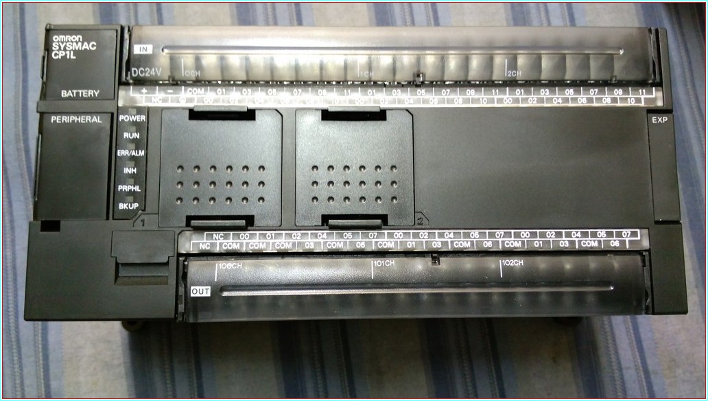 OMRON CP1L-M60DT1-D SIFIR KUTULU PLC