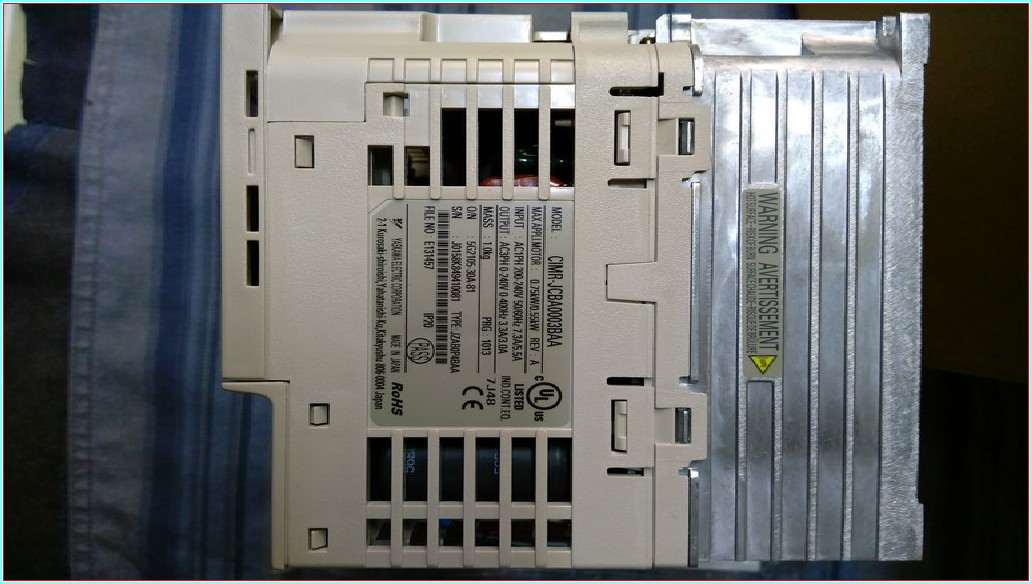 YASKAWA JZAB0P4BAA CIMR-JCBA0003BAA 0,75 KW SIFIR KUTULU SÜRÜCÜ