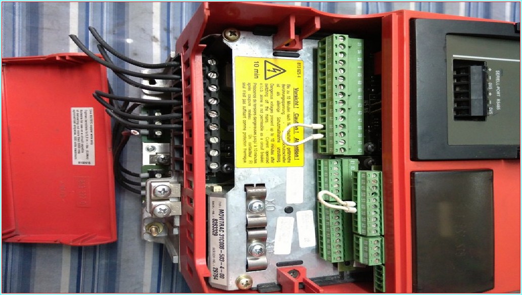 SEW MOVITRAC 31C008-503-4-00 1,8KVA SÜRÜCÜ