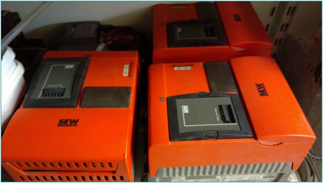 SEW MOVITRAC 31C008-503-4-00 1,8KVA SÜRÜCÜ