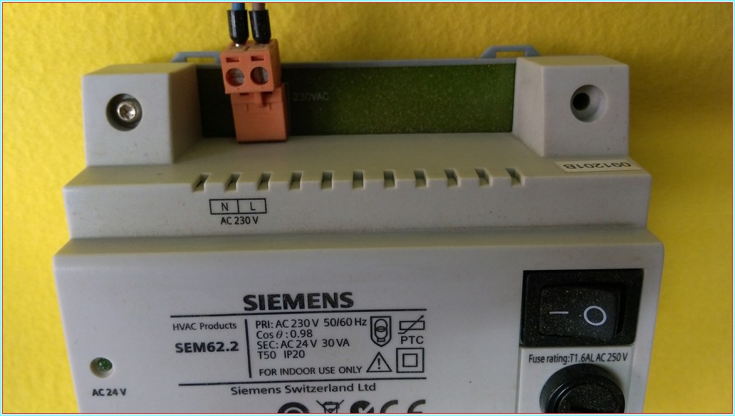 SIEMENS RWD62 SIFIR DİJİTAL ISI KONTROL CİHAZI