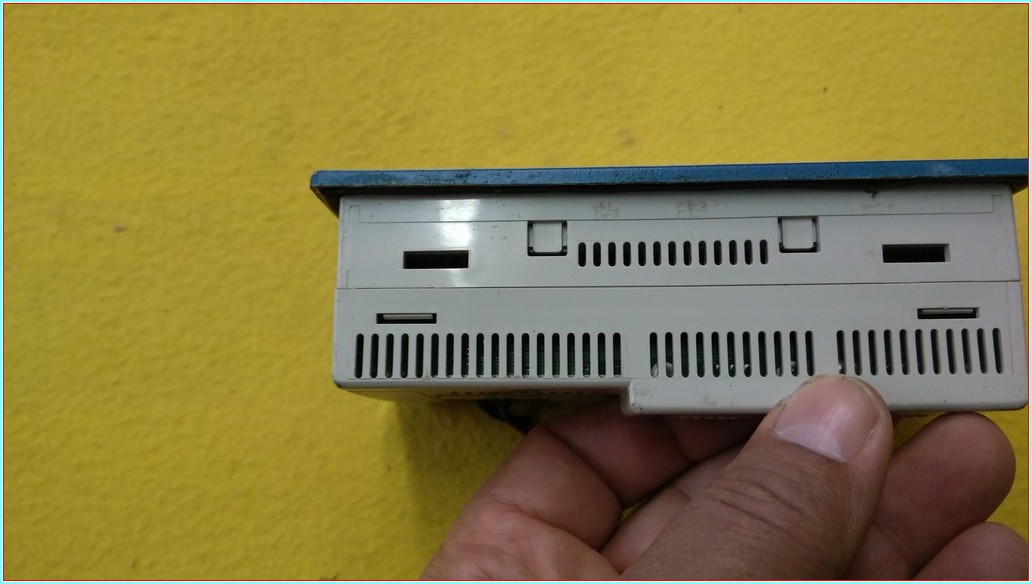 MITSUBISHI F930GOT-BWD-E DOKUNMATİK OPERATÖR PANEL TOUCH PANEL