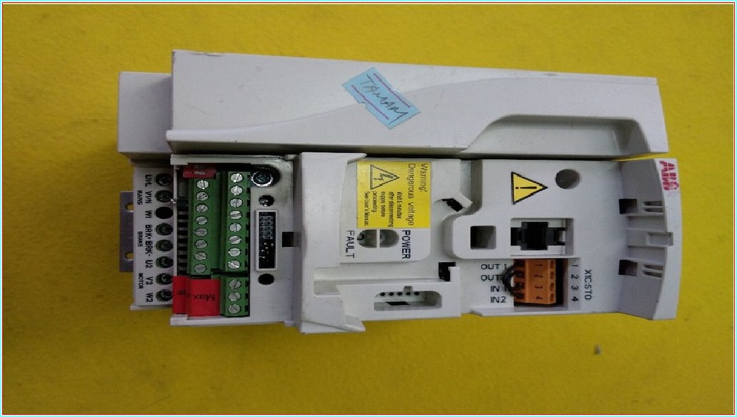 ABB ACS355-01E-09A8-2 2,2KW 9,8A SÜRÜCÜ