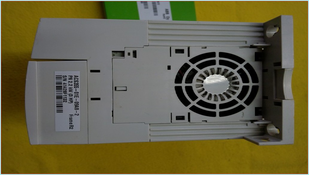 ABB ACS355-01E-09A8-2 2,2KW 9,8A SÜRÜCÜ