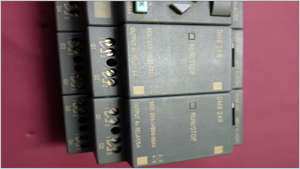 SIEMENS 6ED1 052-1HB00-0BA4 6ED1052-1HB00-0BA4 SIEMENS LOGO 24RC PLC