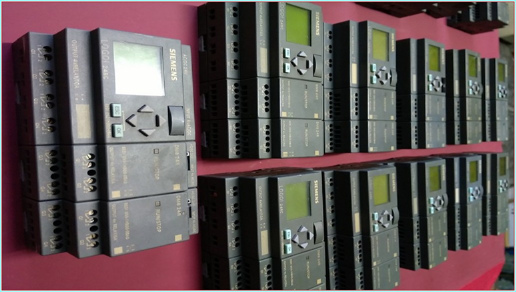 SIEMENS 6ED1 052-1HB00-0BA4 6ED1052-1HB00-0BA4 SIEMENS LOGO 24RC PLC