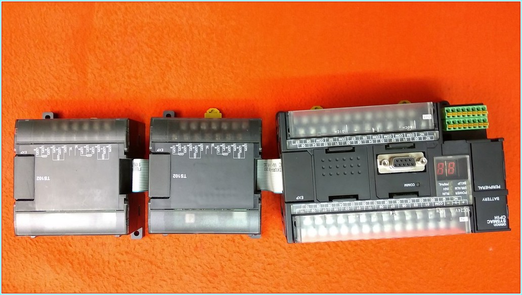 OMRON CP1H-XA40DT-D PROGRAMMABLE CONTROLLER PLC