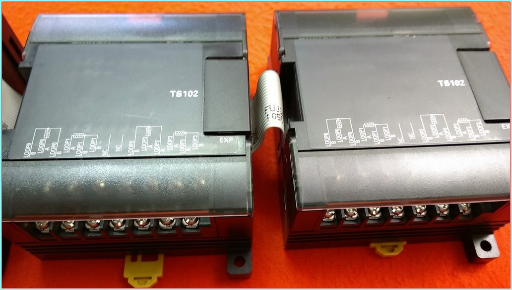 OMRON CP1H-XA40DT-D PROGRAMMABLE CONTROLLER PLC