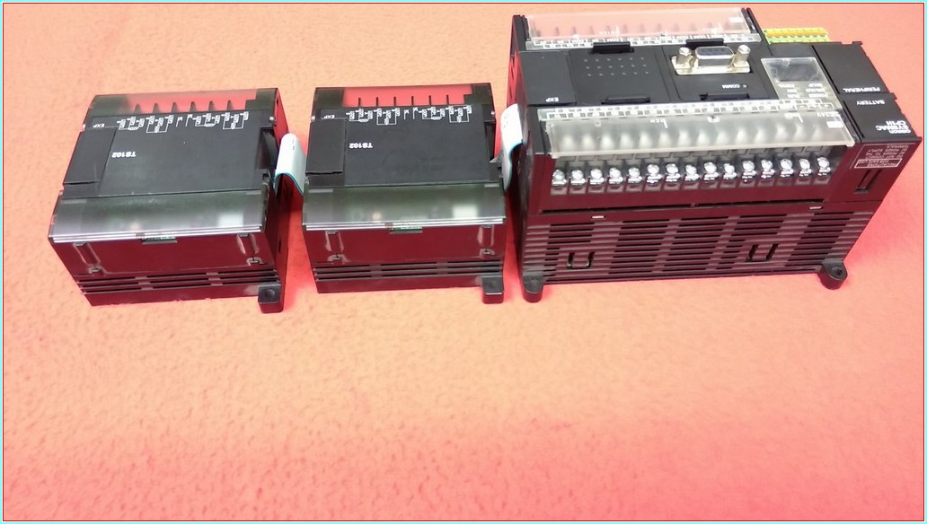 OMRON CP1H-XA40DT-D PROGRAMMABLE CONTROLLER PLC