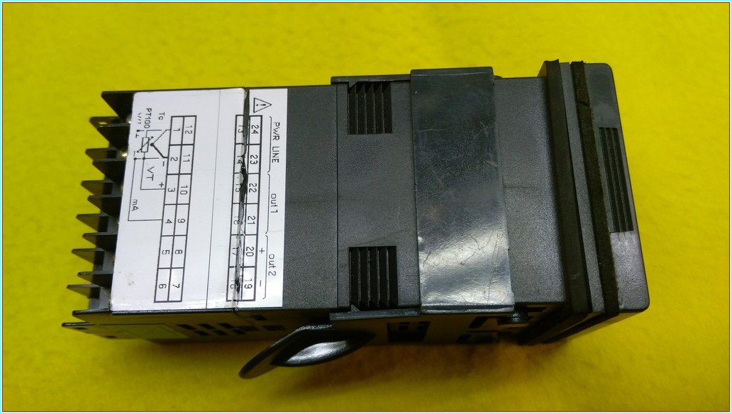 GEFRAN 600-R-D-0-0-1 F000059 SIFIR KUTULU ISI KONTROL CİHAZI