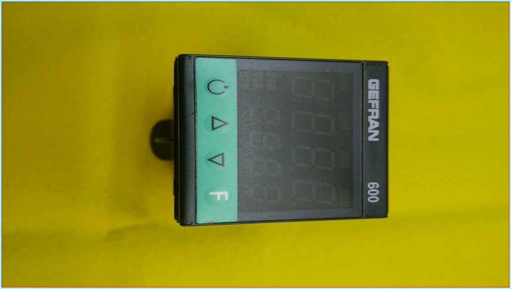 GEFRAN 600-R-D-0-0-1 F000059 SIFIR KUTULU ISI KONTROL CİHAZI