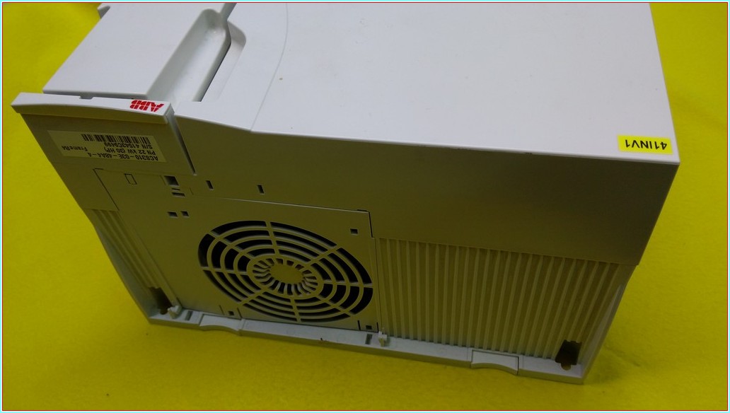 ABB ACS310-03E-48A4-4 22KW 48,4A SIFIR KUTUSUZ SÜRÜCÜ ACS310 22KW
