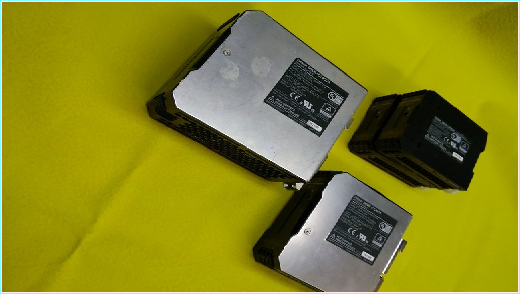 OMRON S8VK-C24024 24VDC 10A SIFIR KUTULU GÜÇ KAYNAĞI