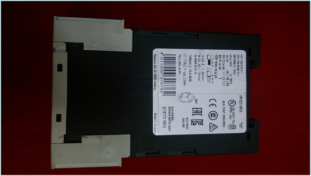 SIEMENS 3RP1525-1AP30 SIRIUS GECİKMELİ ZAMAN RÖLESİ
