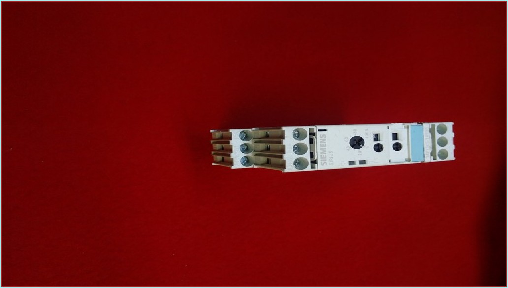 SIEMENS 3RP1505-1AP30 GEÇİKME ZAMANLI RÖLE