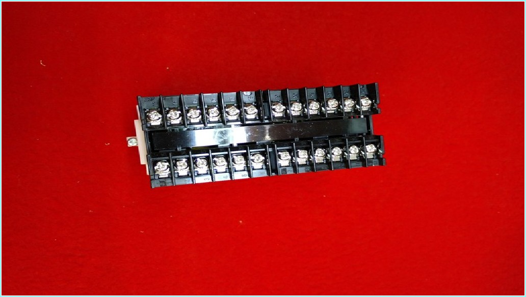 OMRON E5EC-RR2ASM-836 ISI KONTROL CİHAZI