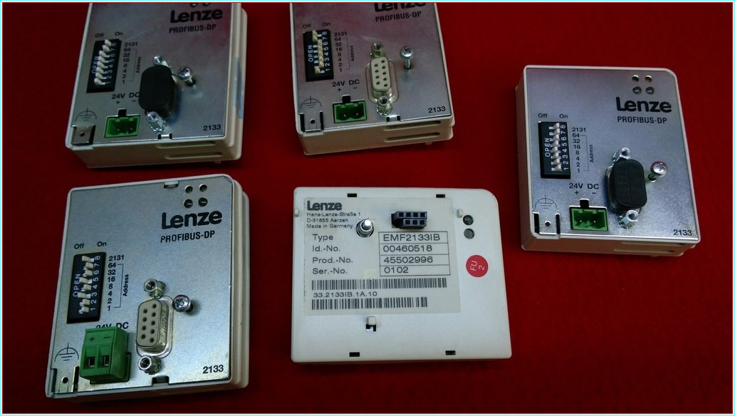 LENZE EMF2133IB İLETİŞİM MODÜLÜ KEYPAD