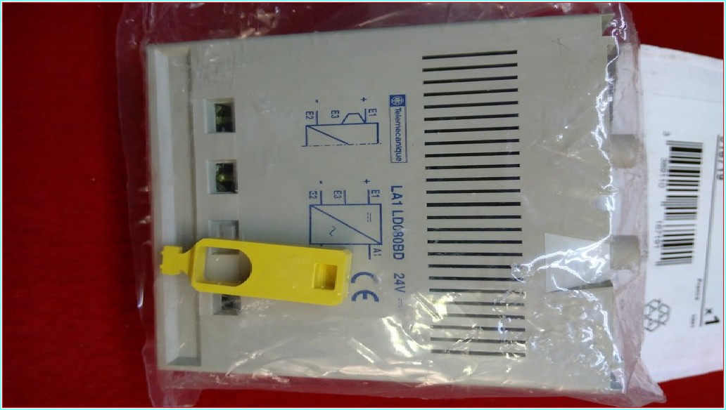 TELEMECANİQUE LA1 LD080BD SIFIR KUTULU DC CONVERTER CONVERTİSSEUR VOLTAJ DÖNÜŞTÜRÜCÜ 24V DC-AC