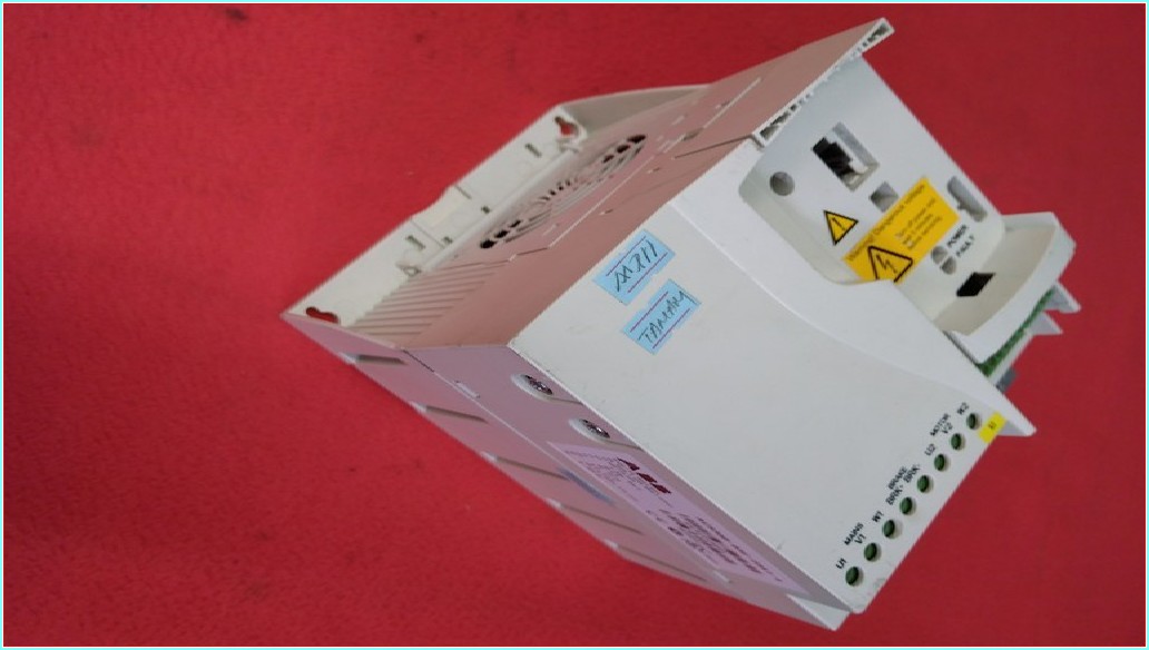 ABB ACS355-03E-23A1-4 11KW 23,1A  ACS355 11KW SÜRÜCÜ VE KONTROL KARTI STOKLARIMIZDA