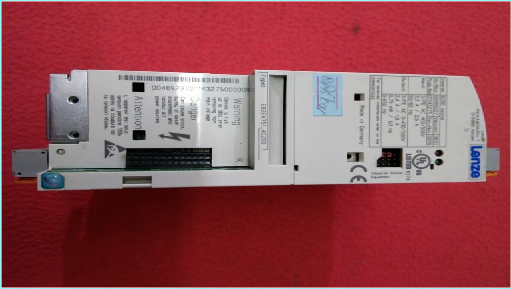 LENZE E82EV751-4C E82EV751K4C 13127094  8200 0,75KW E82EV751  380V SÜRÜCÜ