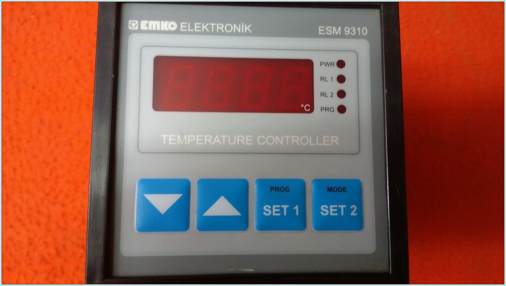 EMKO ESM-9310-PT1 ESM9310 96*96  CİFT KONTAKLI CİFT SETLİ SIFIR KUTULU ISI KONTROL CİHAZI