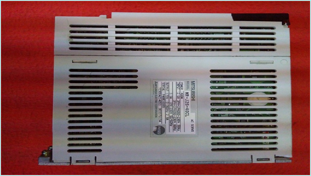 MITSUBISHI MR-J2S-40CL 400W SERVO SÜRÜCÜ